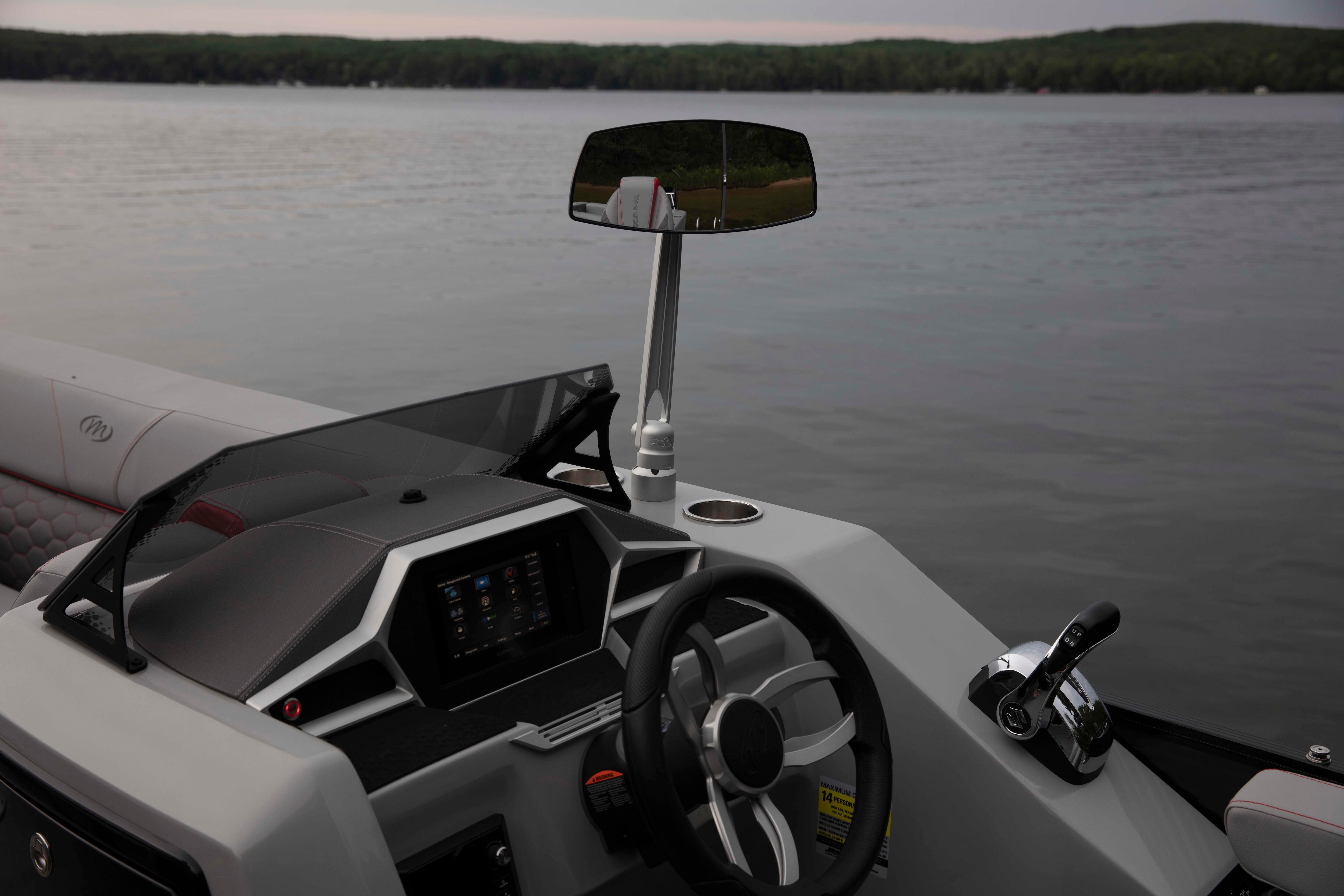 Rétroviseur pour sport nautique sur le ponton Manitou Oasis