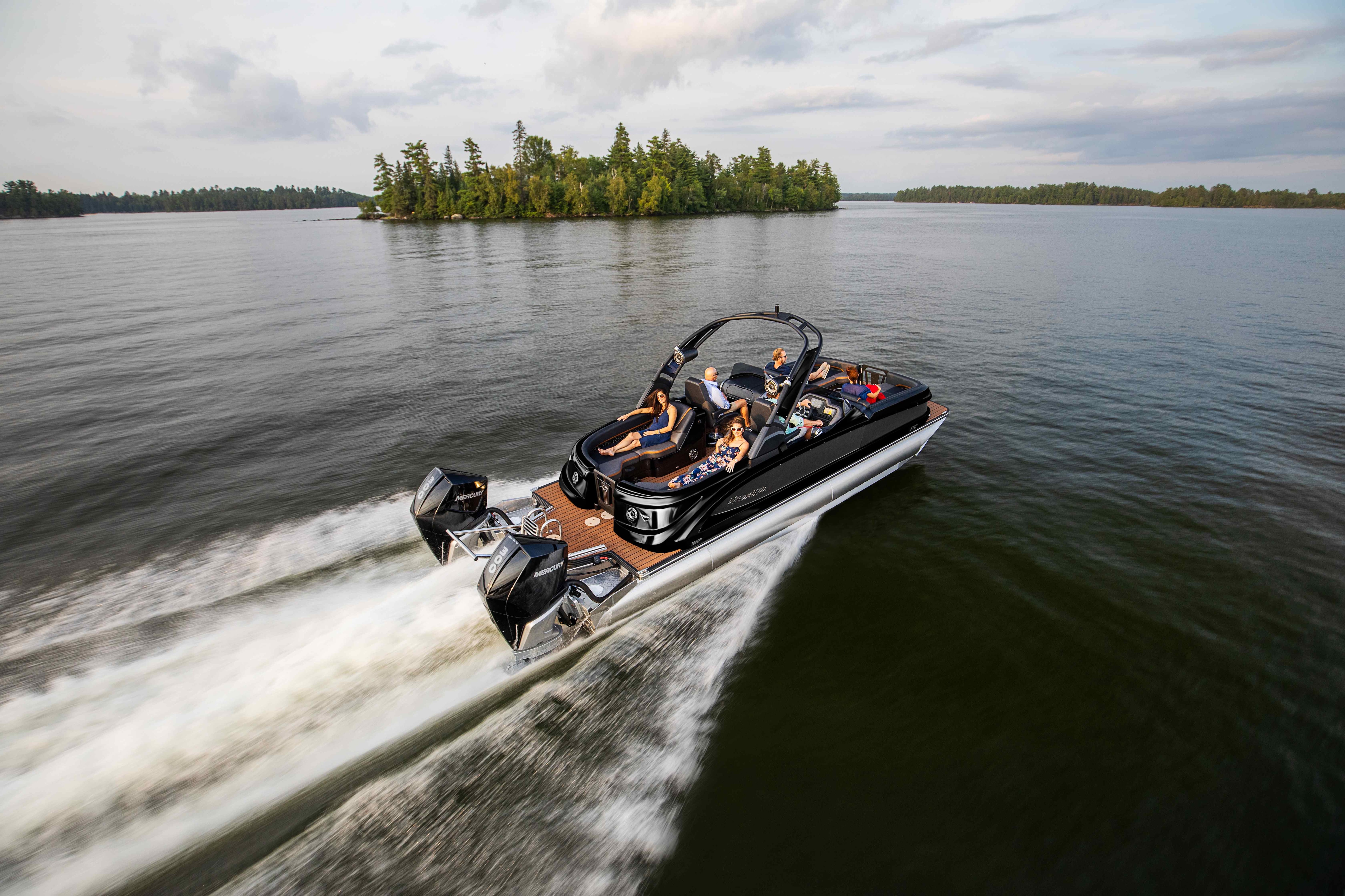 XT dual engine boating on lake vermillion